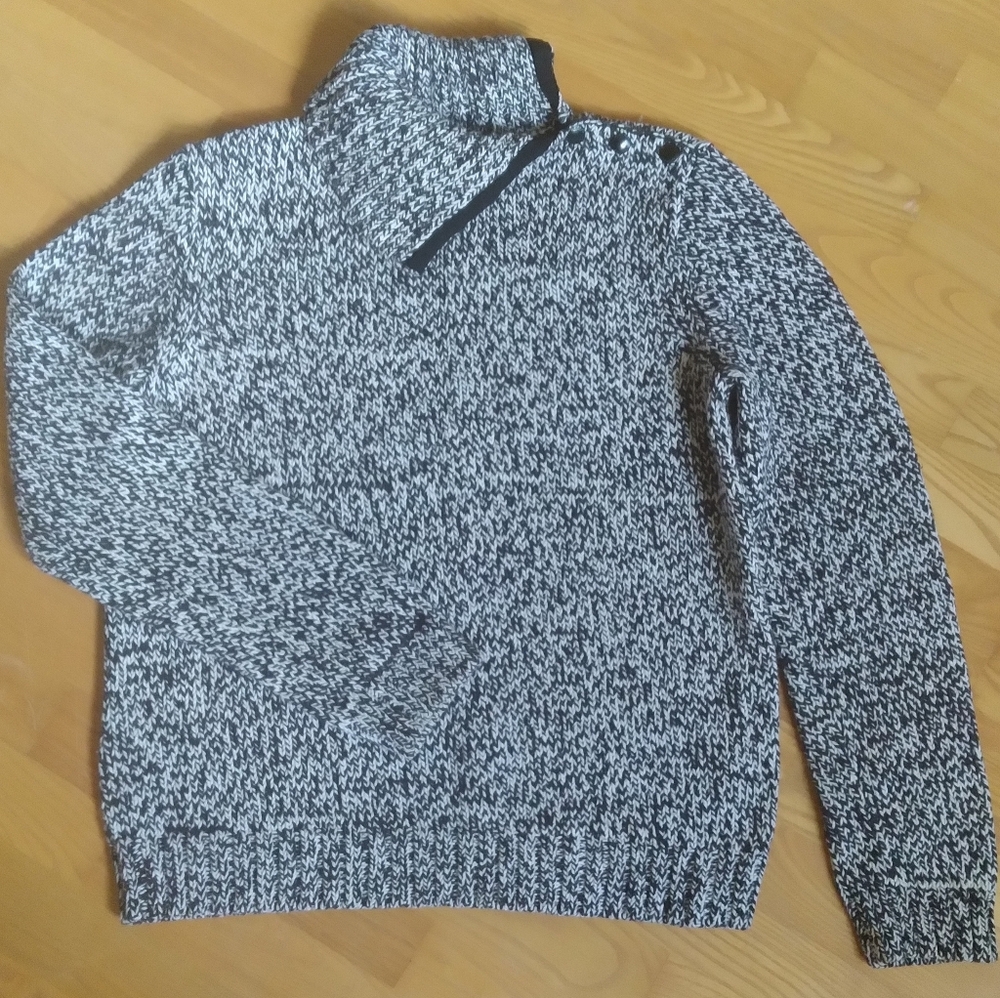 Chaps Black White Chunky Knit Winter Sweater Button Detail Minimalist‎ FLAWED